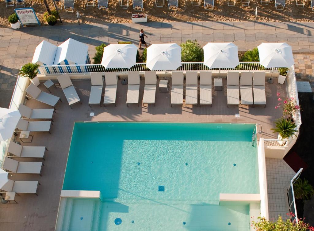 Hotel Canarie Lido di Jesolo Bagian luar foto